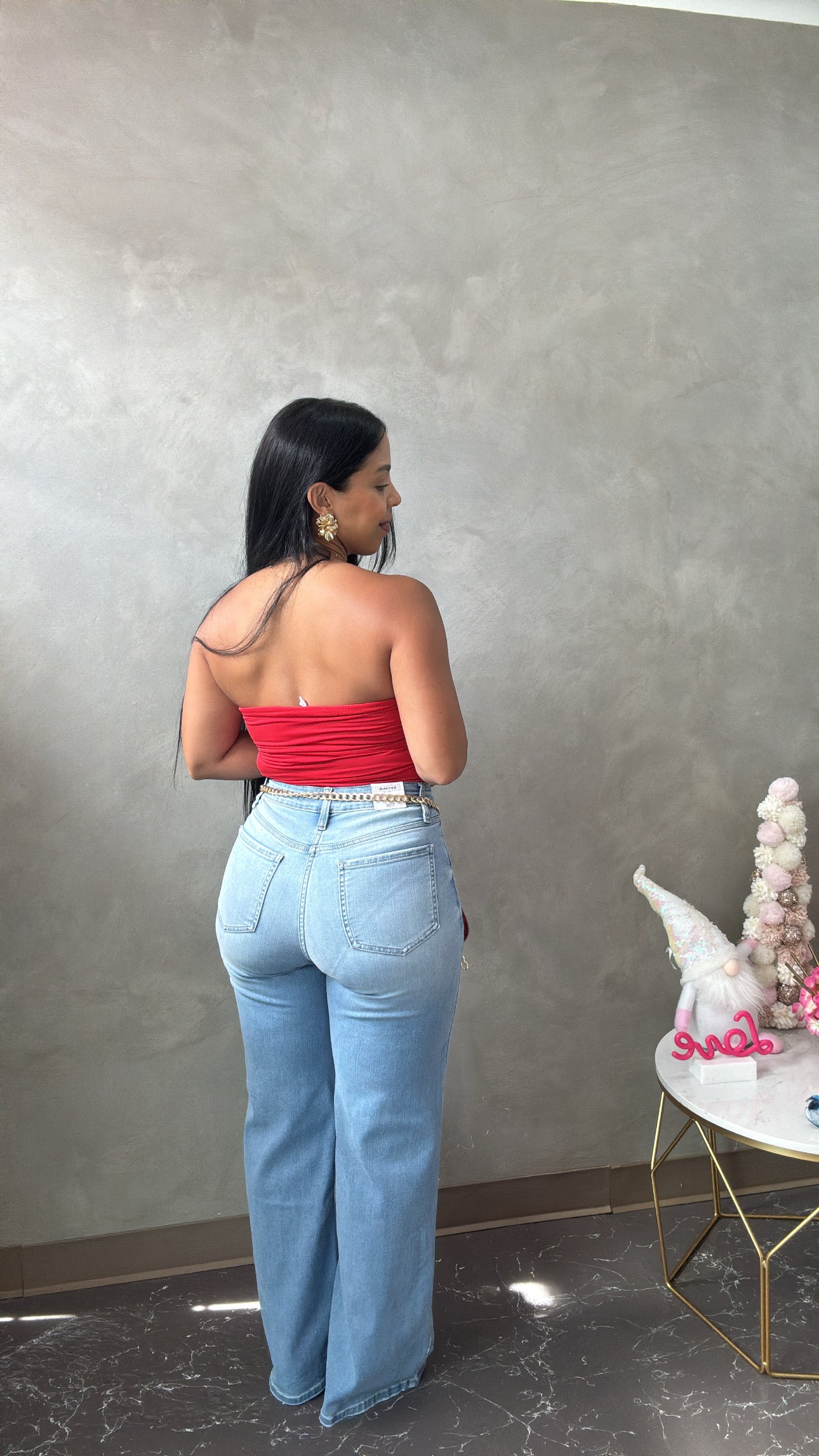 Straight leg jean