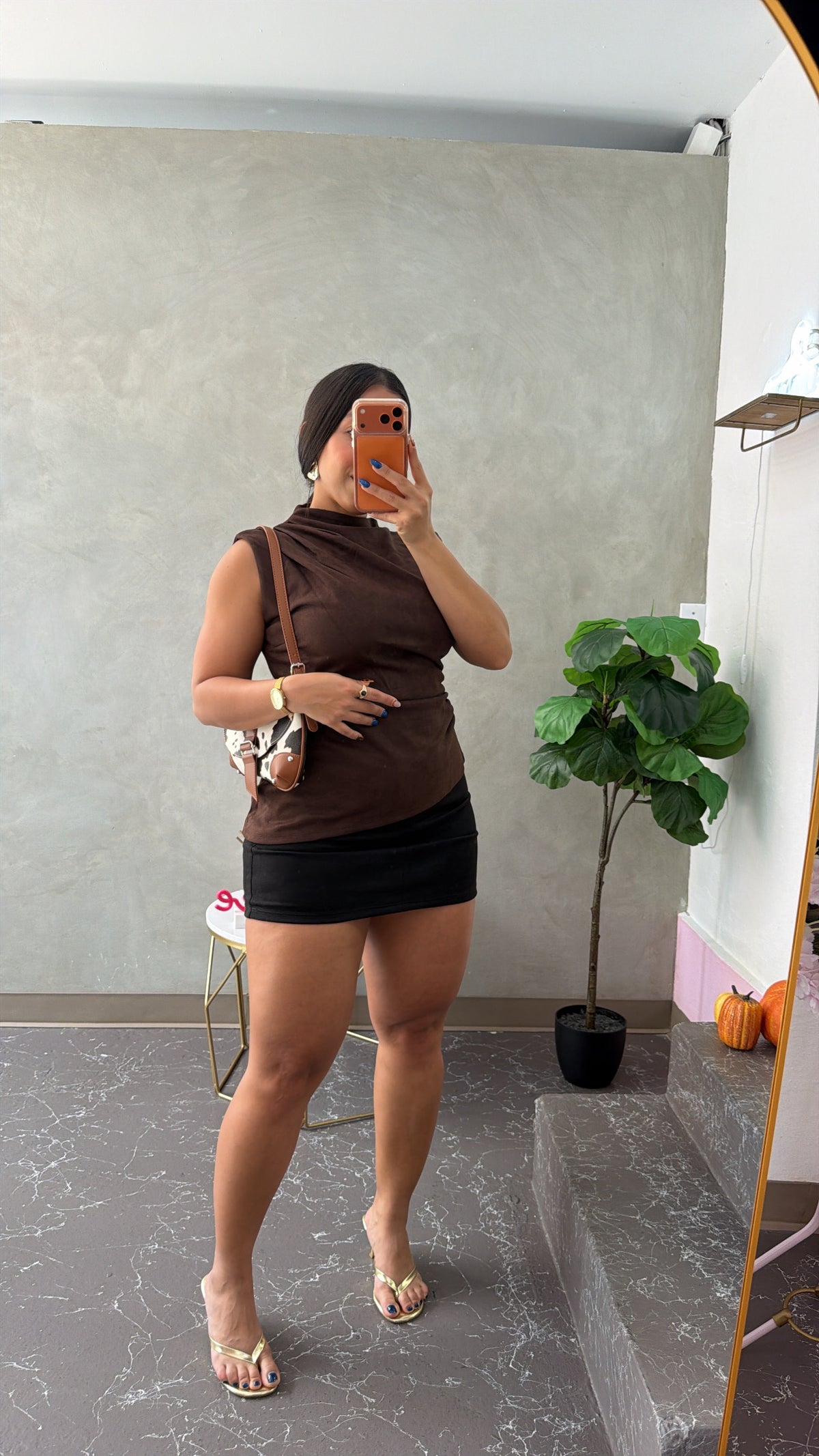 Brown asimétric top