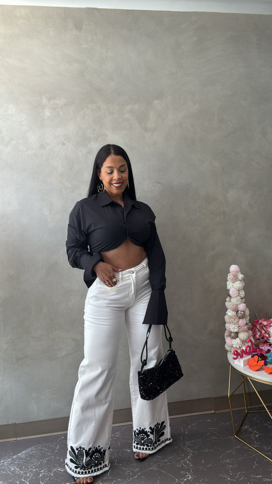White pant with black detail