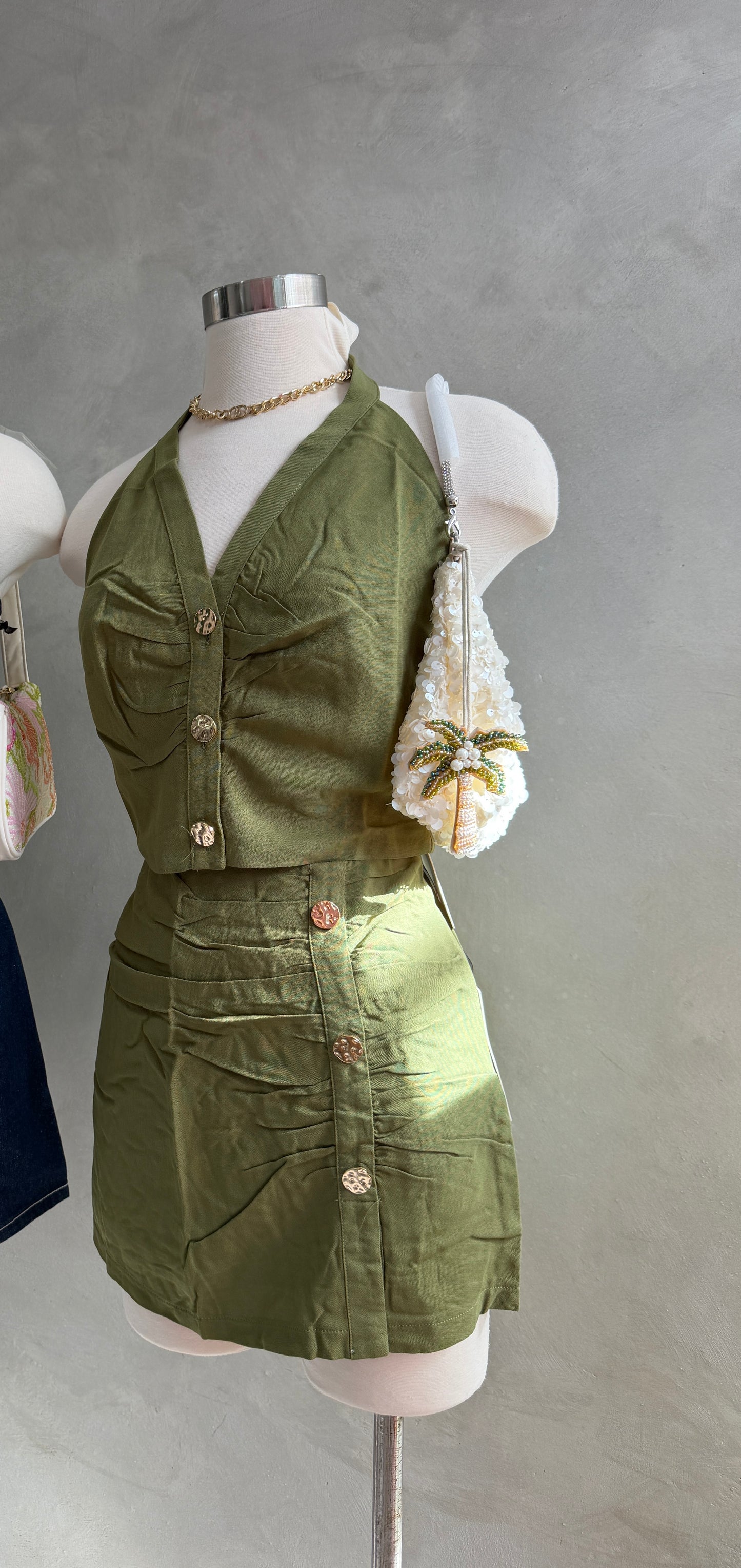Olive green set (falda pantalón)