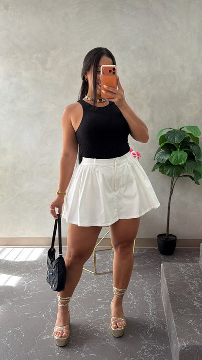 White Skort (pant debajo)